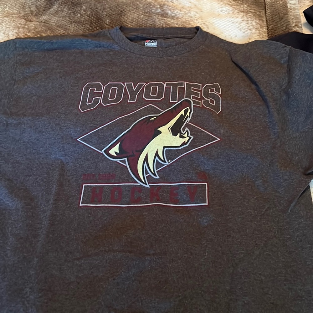 Coyotes shirt